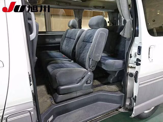 TOYOTA GRANVIA