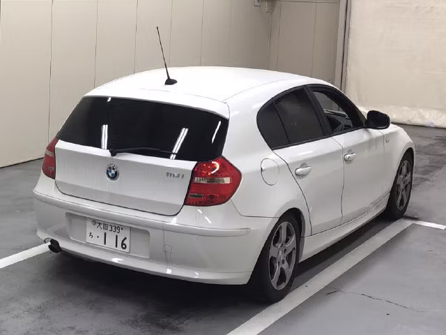 BMW 1-SERIES