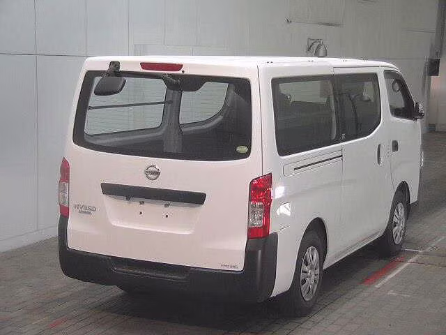 NISSAN NV350 CARAVAN