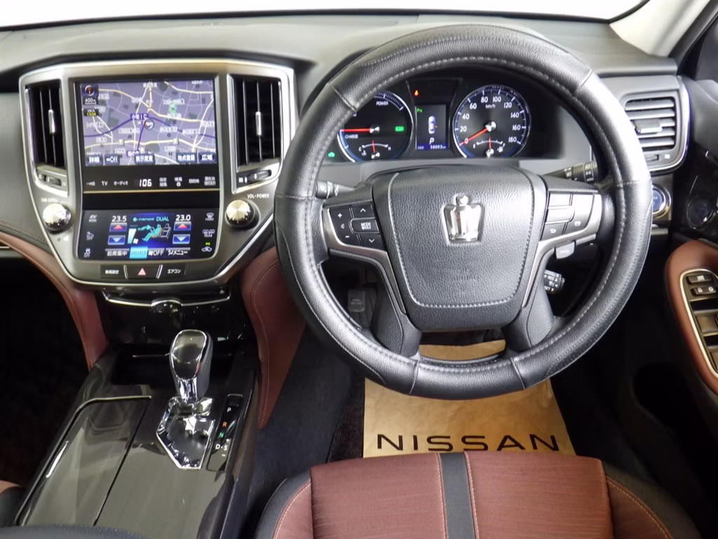 TOYOTA CROWN
