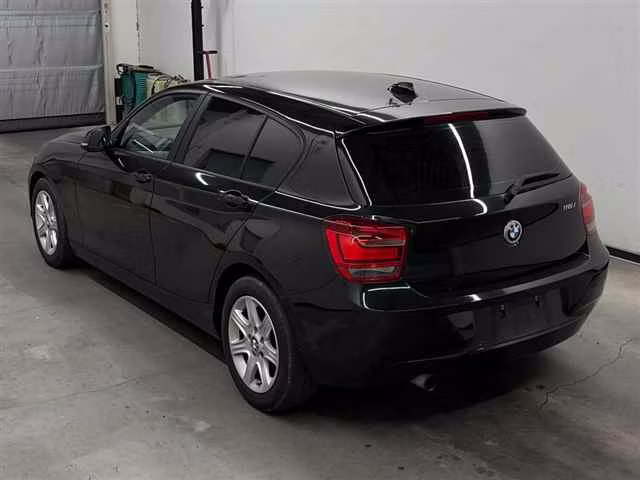 BMW 1-SERIES