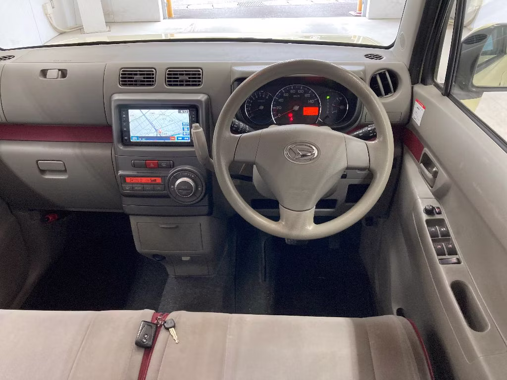 DAIHATSU MOVE CONTE