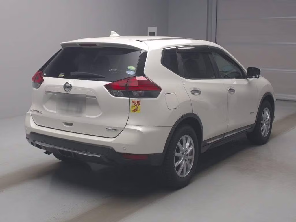 NISSAN X-TRAIL