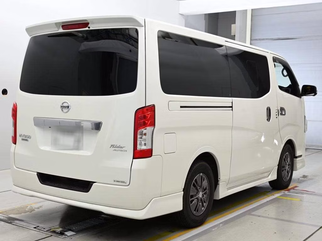 NISSAN NV350 CARAVAN