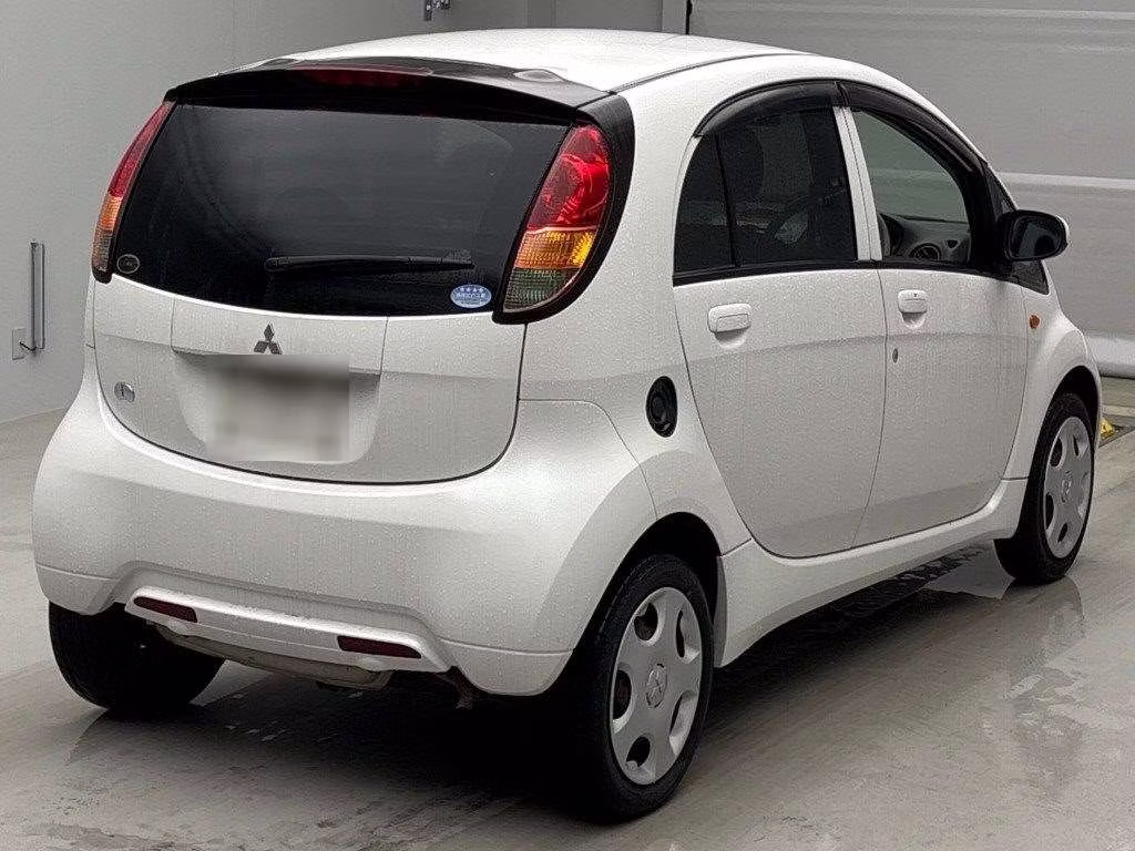 MITSUBISHI I