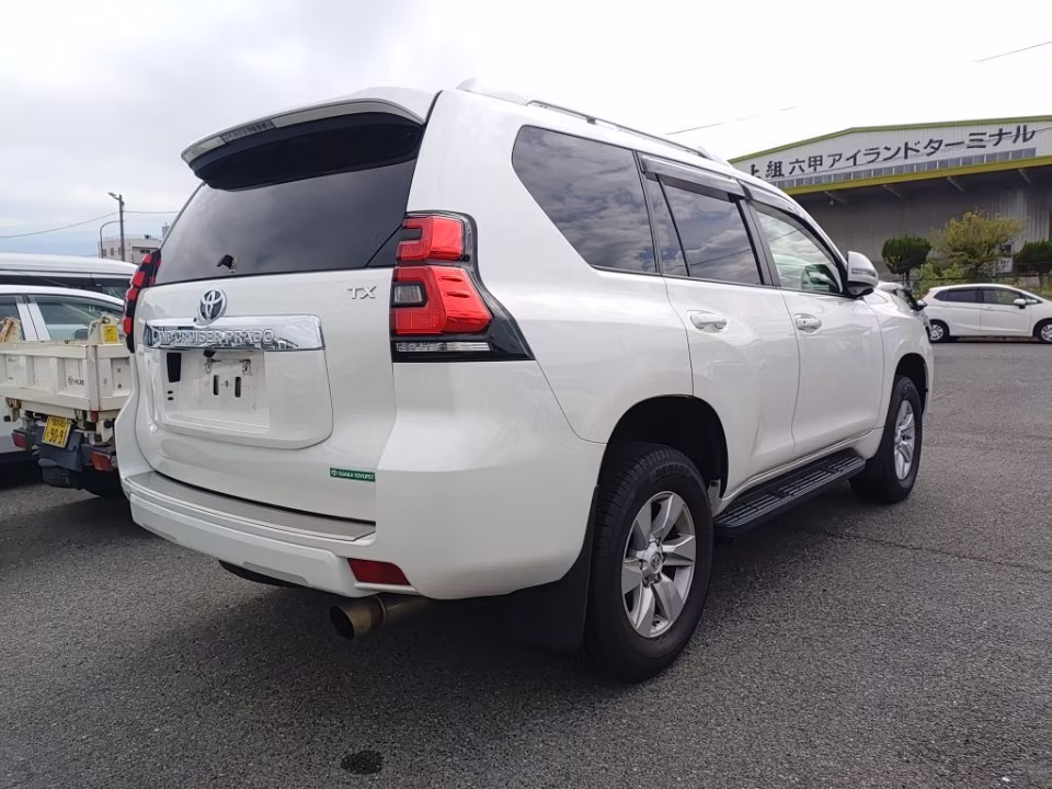 TOYOTA LAND CRUISER PRADO