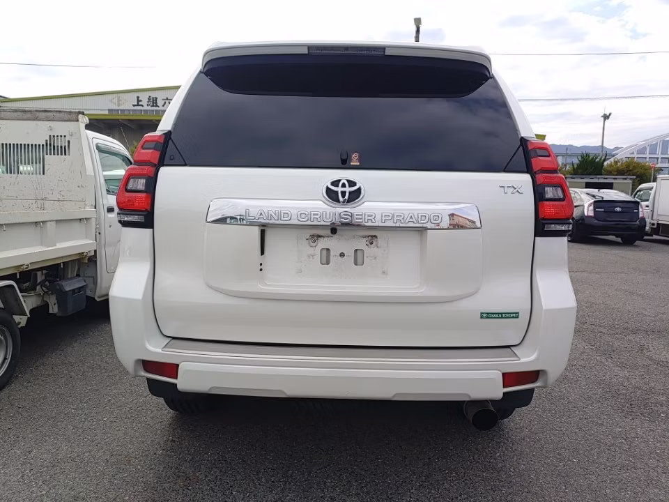 TOYOTA LAND CRUISER PRADO