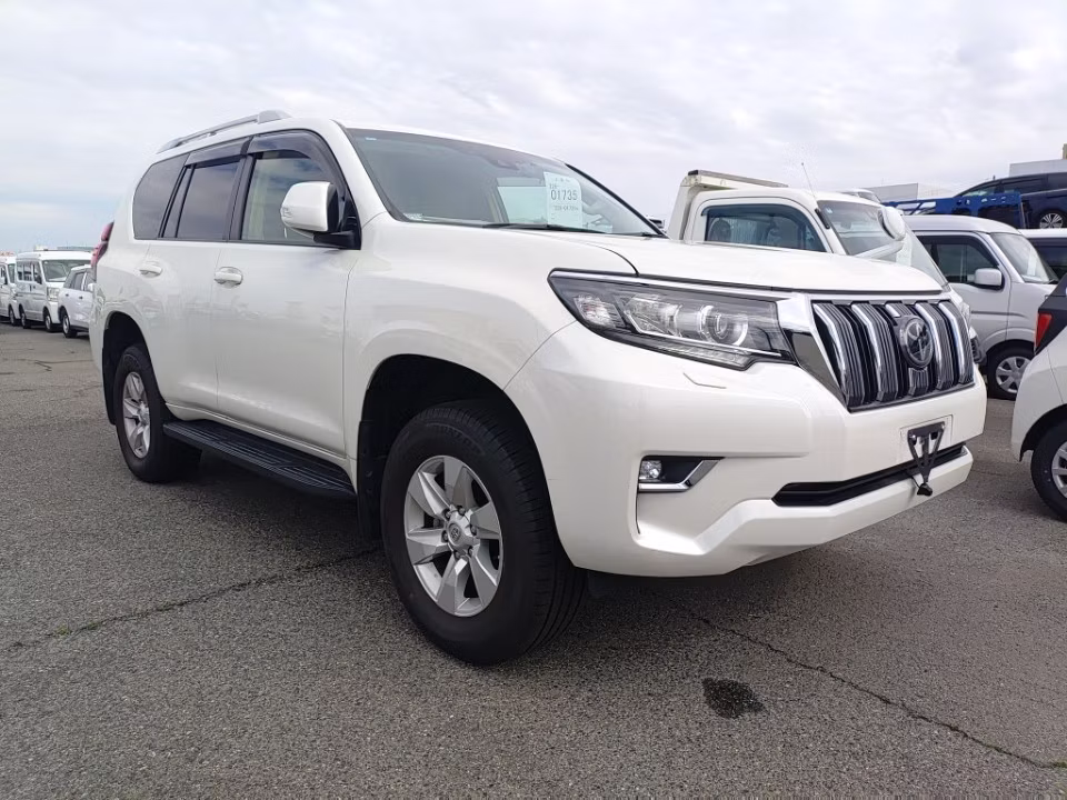TOYOTA LAND CRUISER PRADO