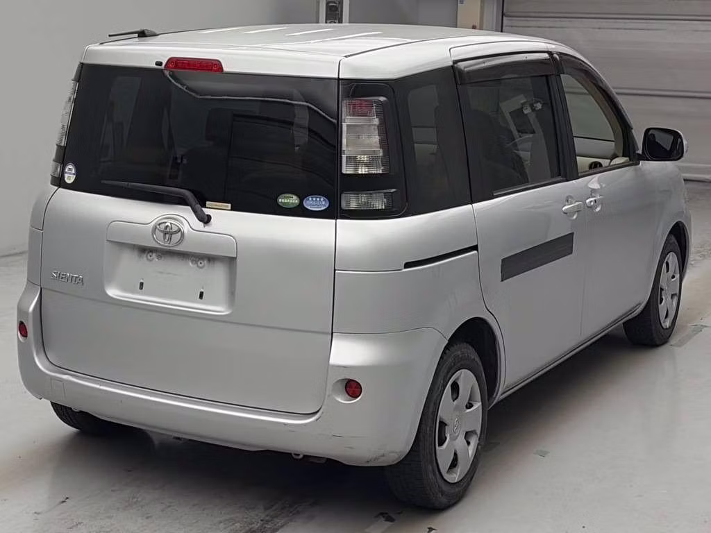 TOYOTA SIENTA