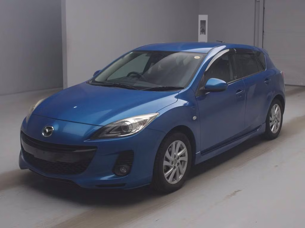 MAZDA AXELA