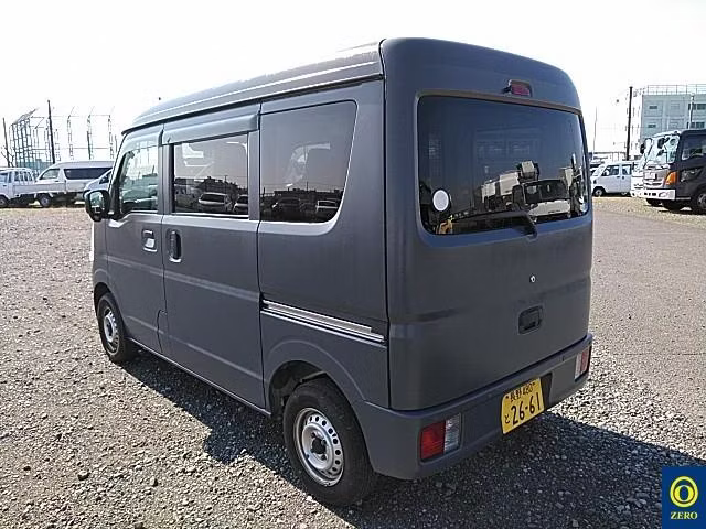 MITSUBISHI MINICAB