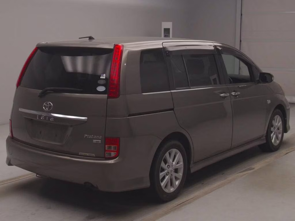 TOYOTA ISIS
