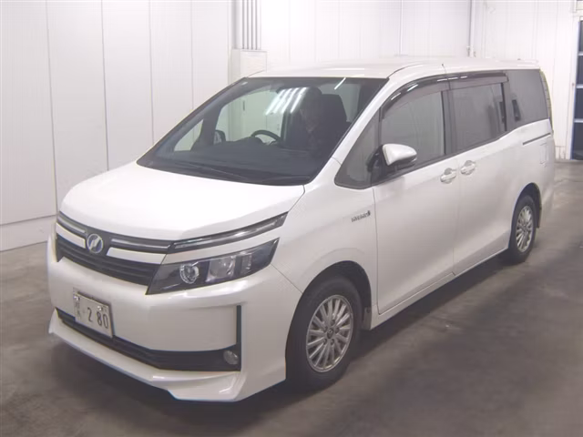 TOYOTA VOXY