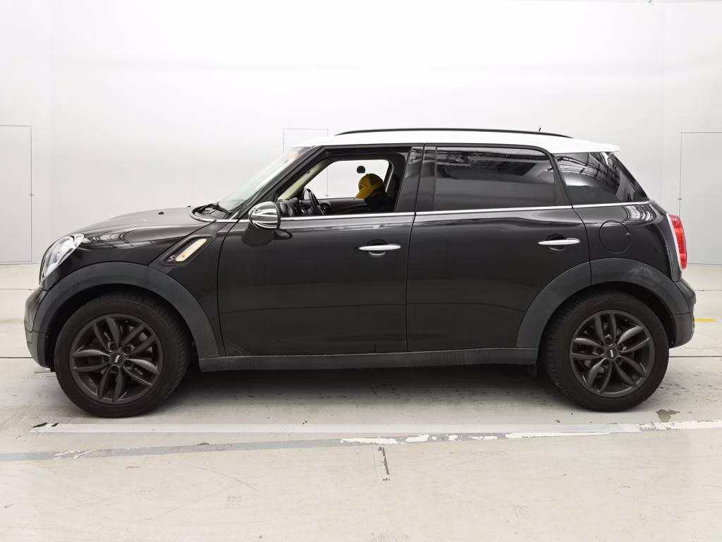 MINI CROSSOVER
