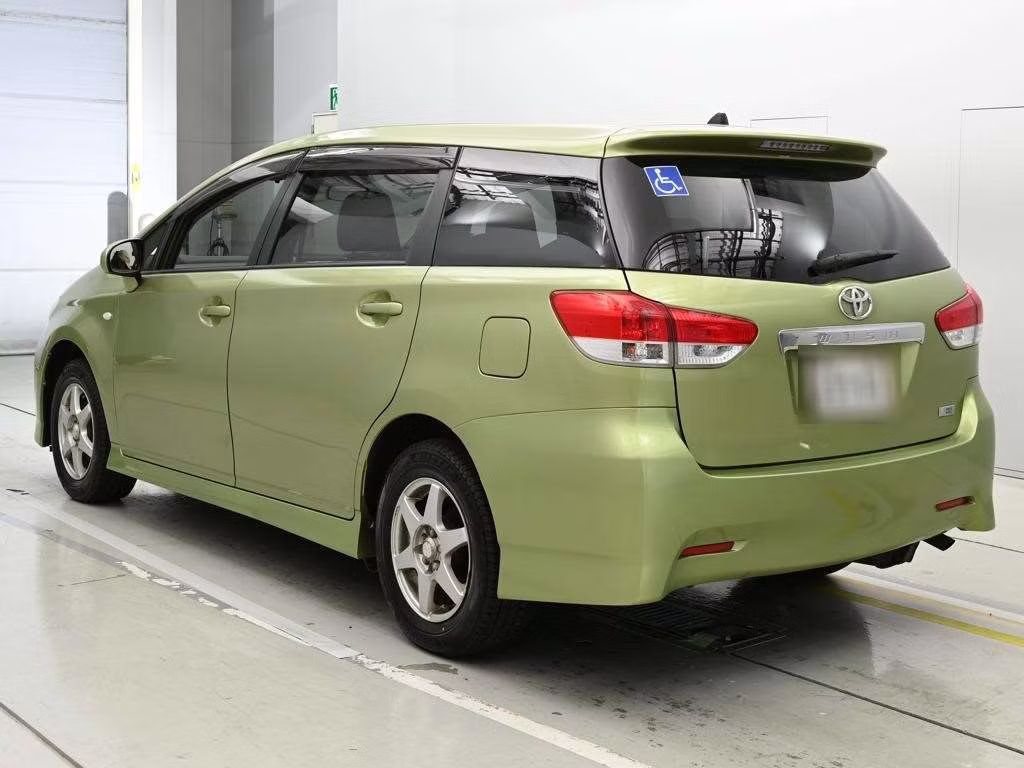 TOYOTA WISH