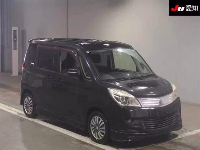 MITSUBISHI DELICA D:2