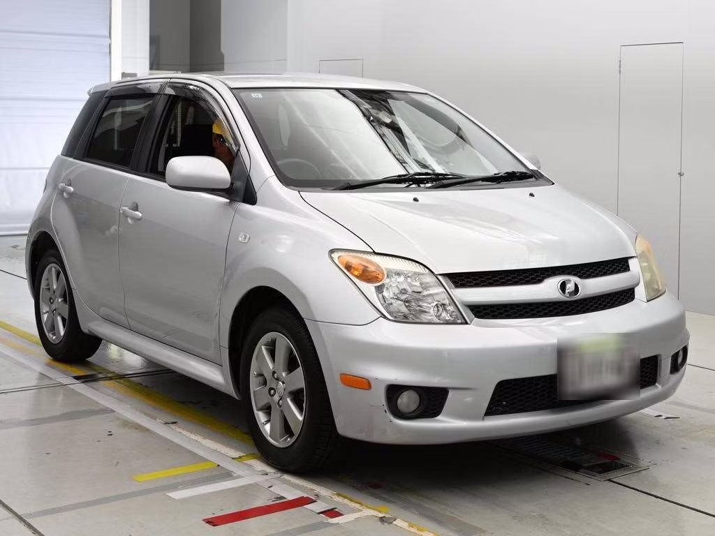 TOYOTA IST