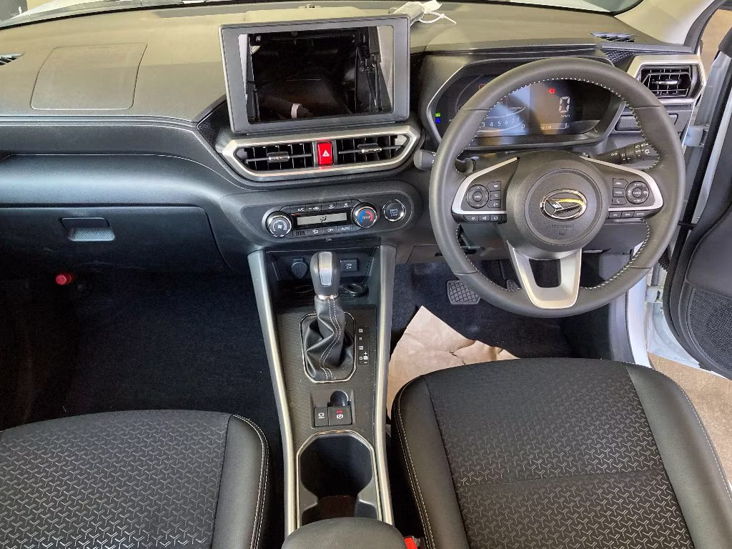 DAIHATSU ROCKY