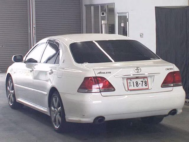 TOYOTA CROWN