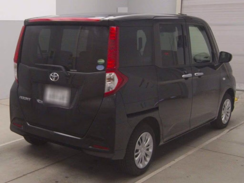 TOYOTA ROOMY