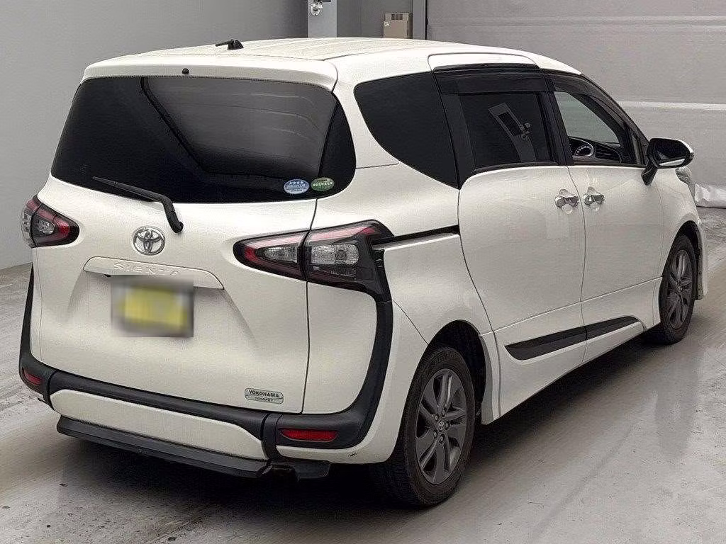 TOYOTA SIENTA