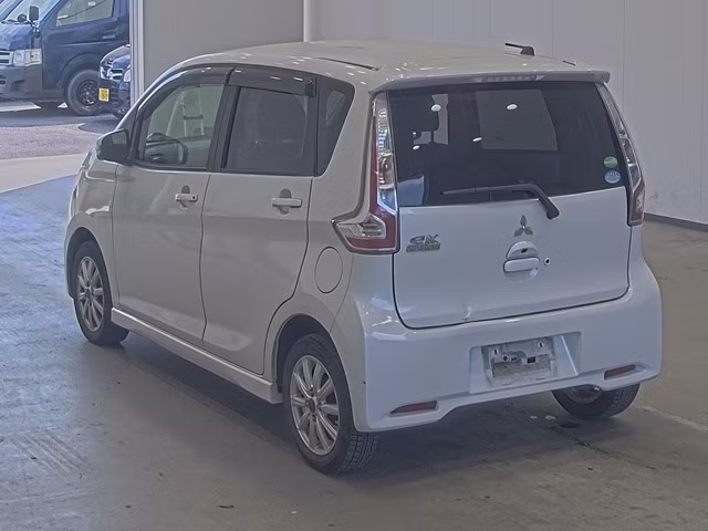 MITSUBISHI EK CUSTOM
