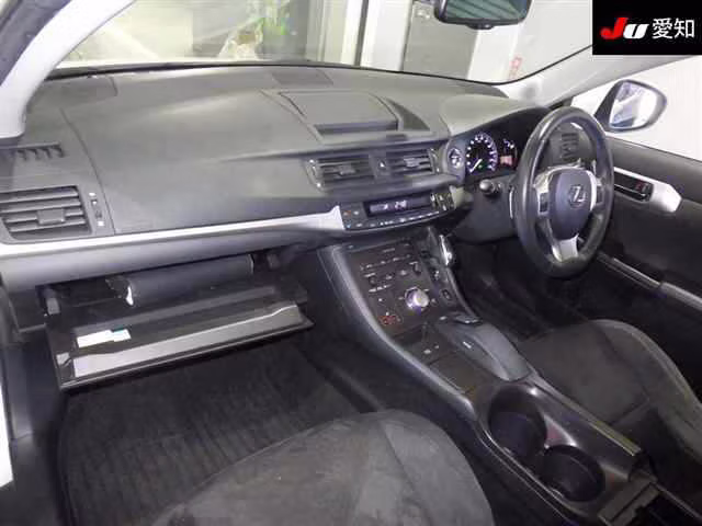 LEXUS CT200H