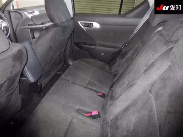 LEXUS CT200H