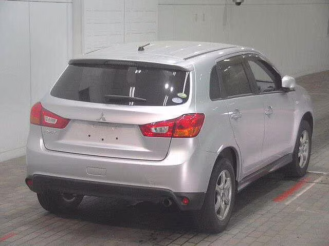 MITSUBISHI RVR