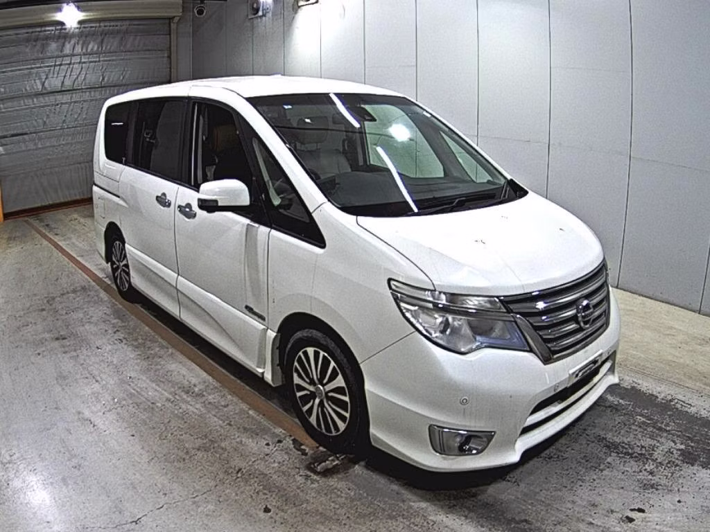 NISSAN SERENA