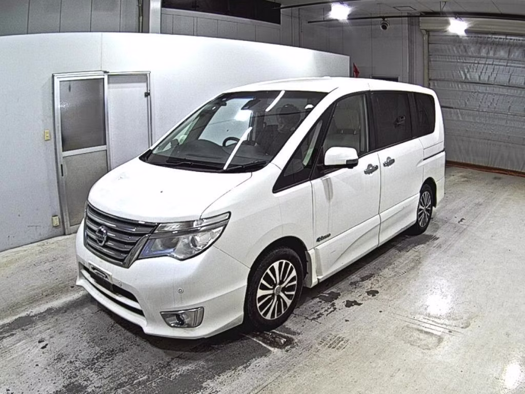 NISSAN SERENA