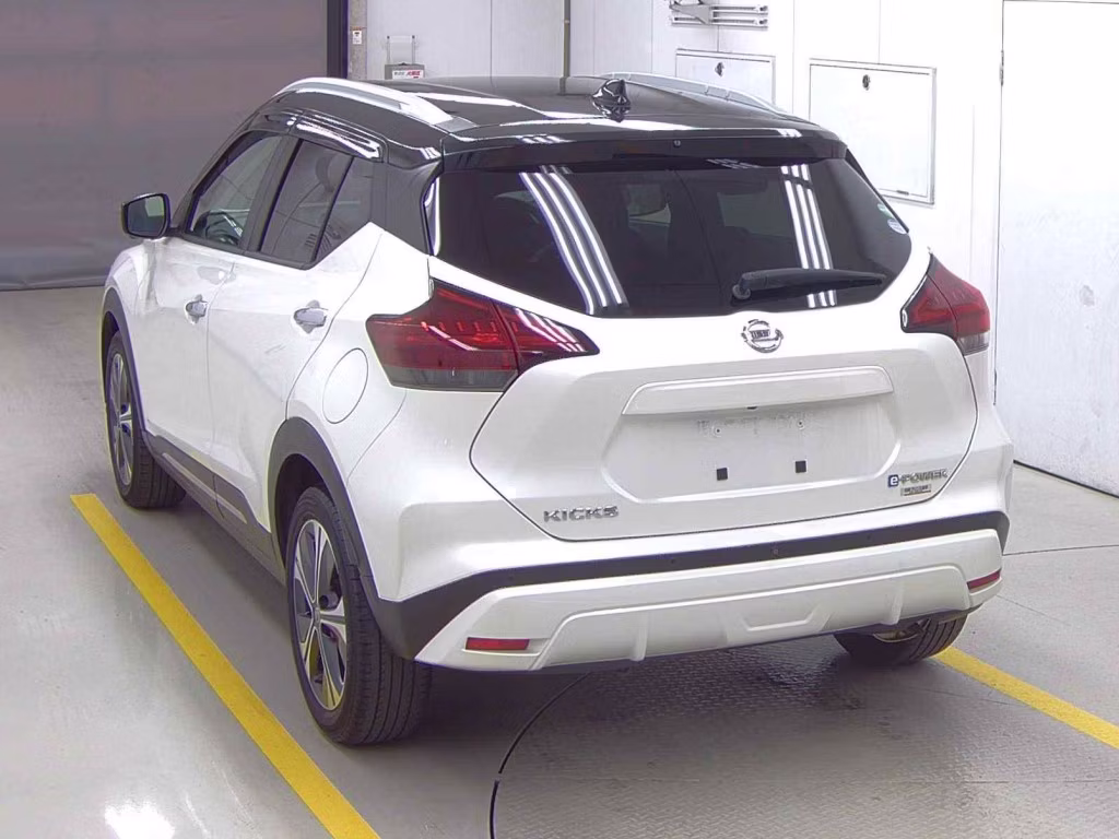 NISSAN KICKS