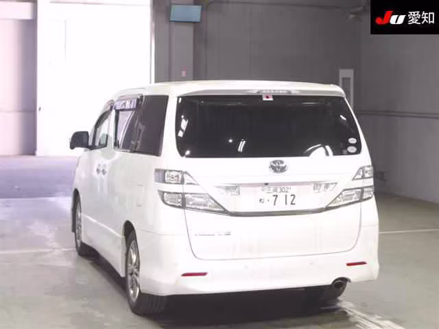TOYOTA VELLFIRE