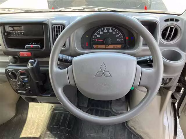 MITSUBISHI MINICAB