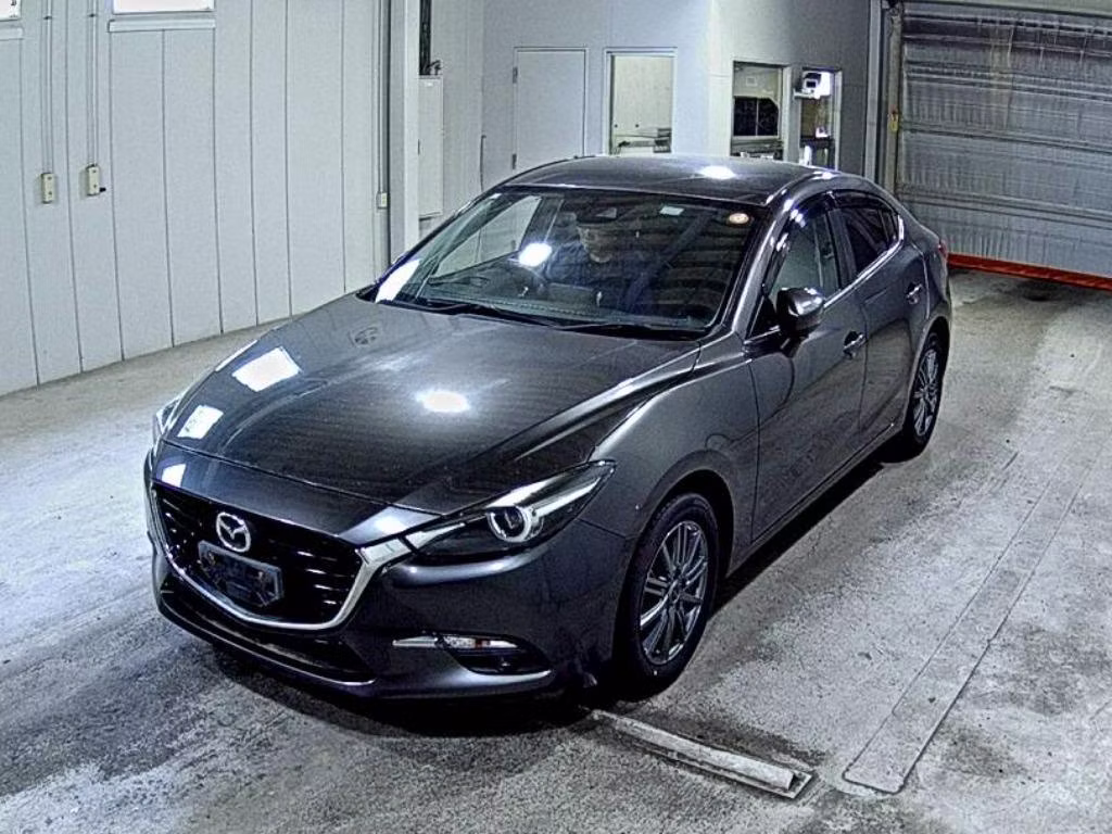 MAZDA AXELA