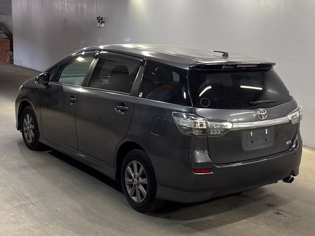 TOYOTA WISH