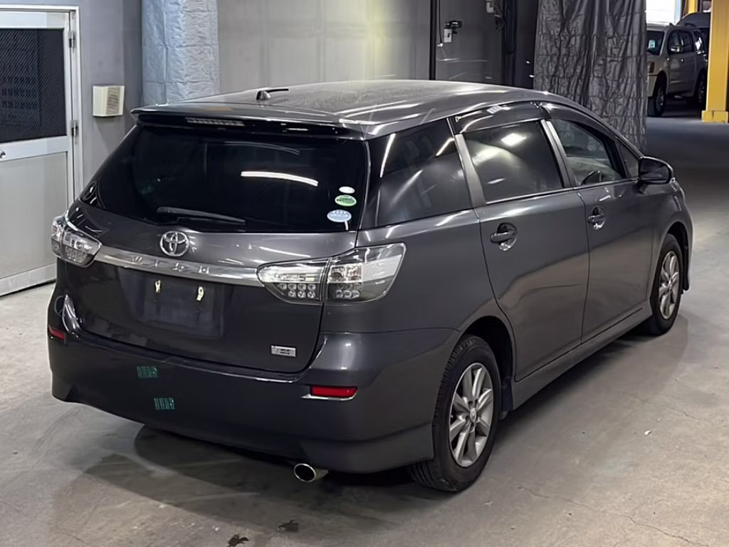TOYOTA WISH