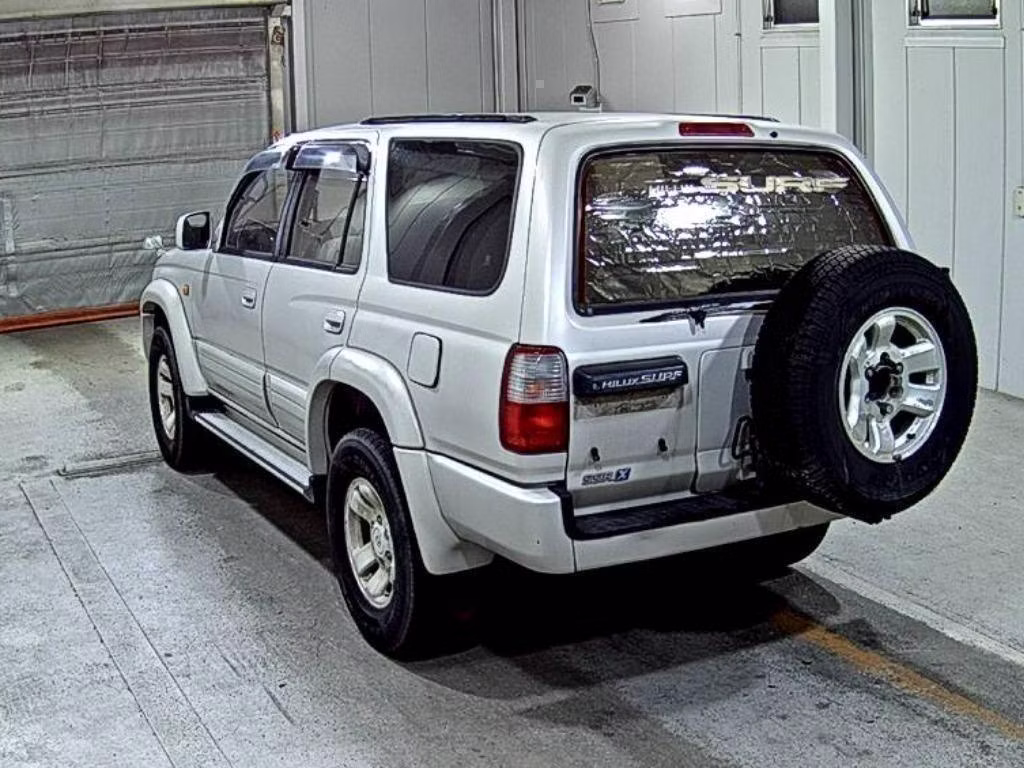 TOYOTA HILUX SURF