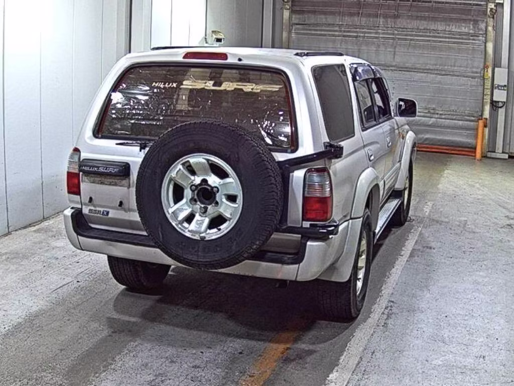 TOYOTA HILUX SURF