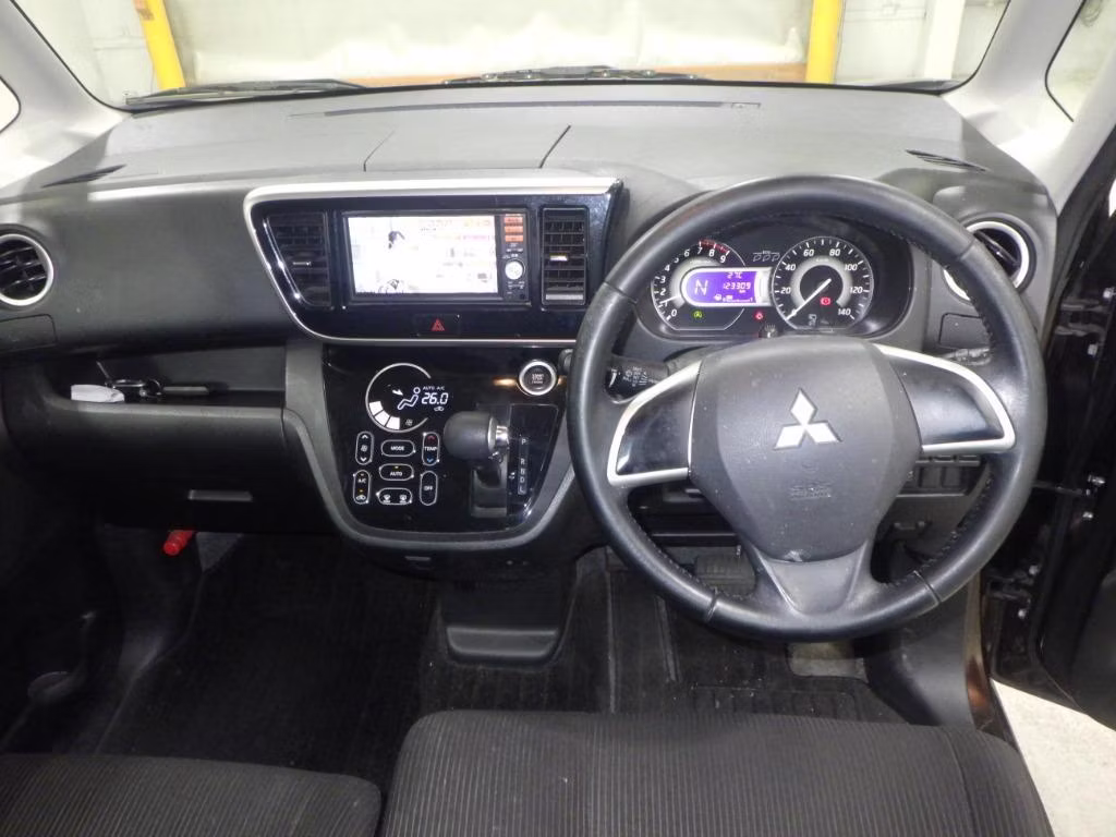 MITSUBISHI EK SPACE