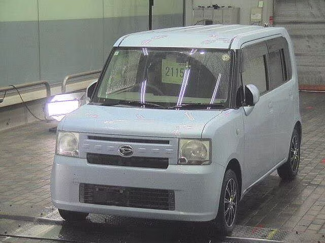 DAIHATSU MOVE CONTE