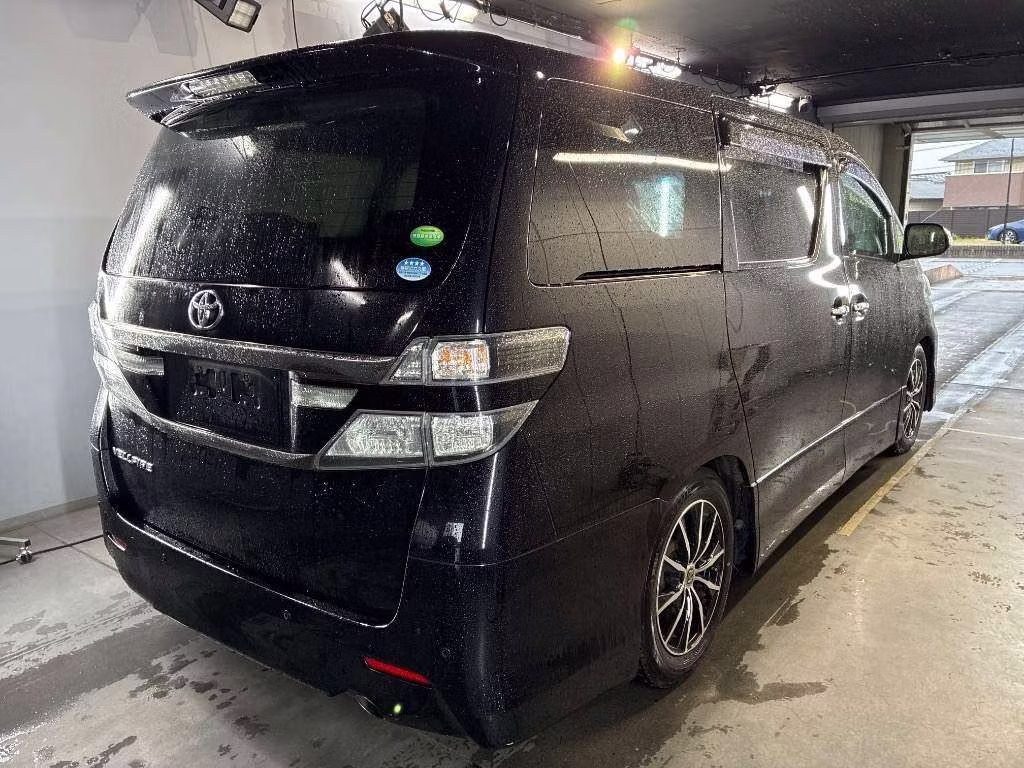 TOYOTA VELLFIRE