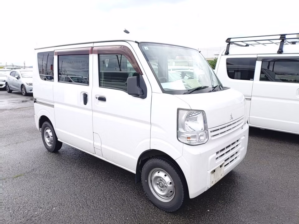 MITSUBISHI MINICAB