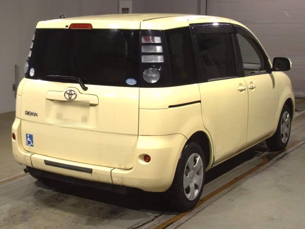 TOYOTA SIENTA