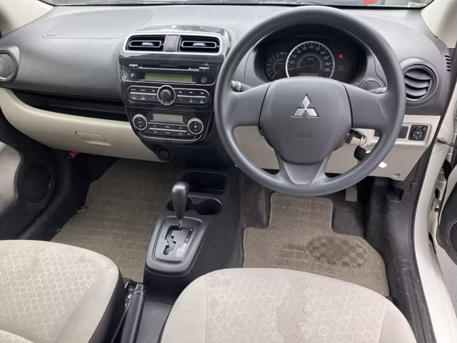 MITSUBISHI MIRAGE