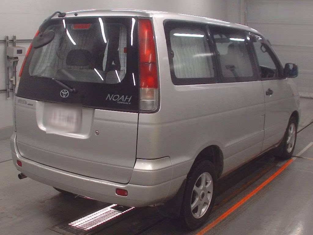 TOYOTA TOWN ACE NOAH