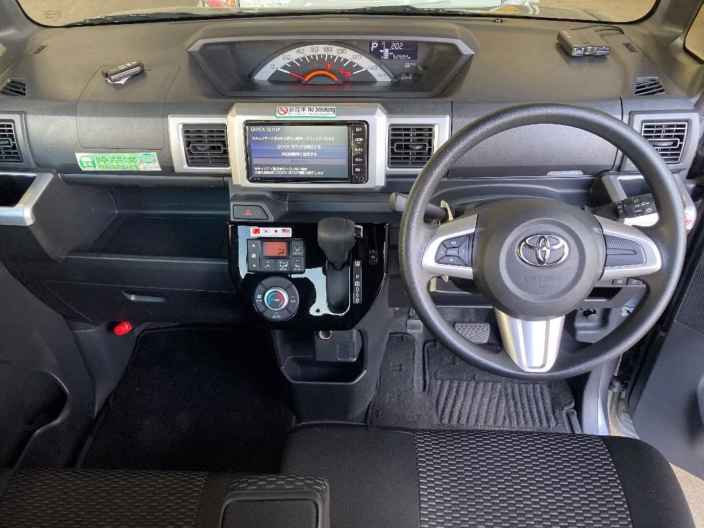 TOYOTA PIXIS MEGA