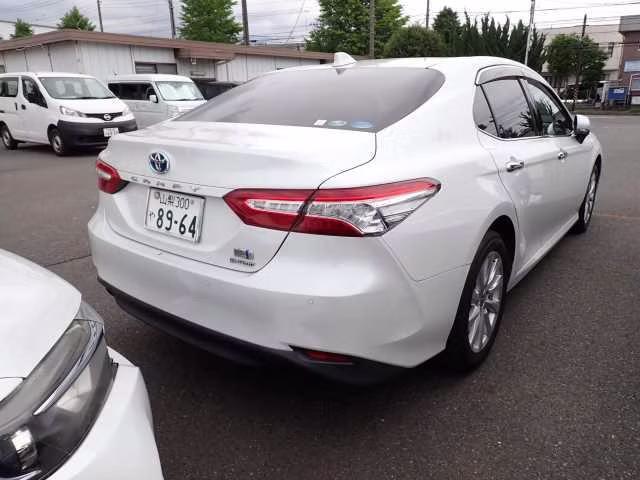 TOYOTA CAMRY