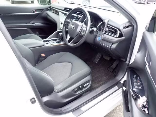 TOYOTA CAMRY