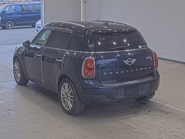 MINI CROSSOVER